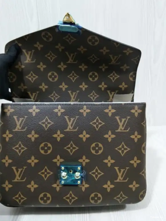 Affordable LOUIS VUITTON POCHETTE METIS 0605